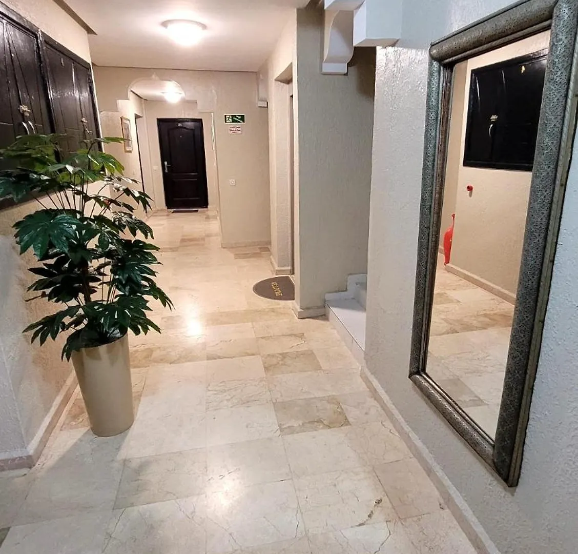Le 44 Face A La Gare Ctm Et A 10Mn De L'Aeroport Apartment Marrakesh