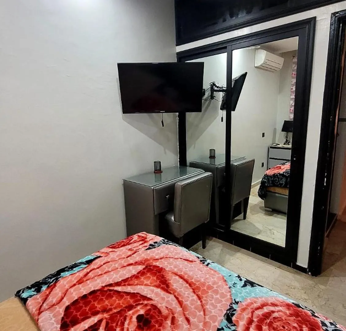 Le 44 Face A La Gare Ctm Et A 10Mn De L'Aeroport Apartment Marrakesh