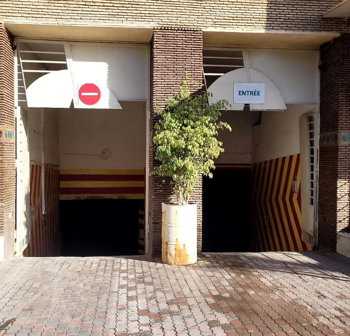 Le 44 Face A La Gare Ctm Et A 10Mn De L'Aeroport Apartment Marrakesh